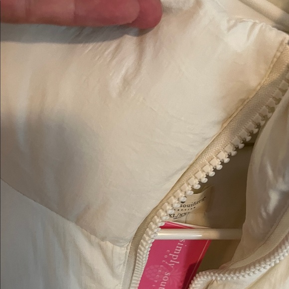 Simply southern cream Puffer Vest xl/xxl brand new - Picture 7 of 9